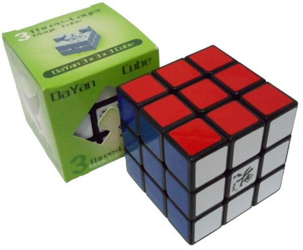 Cubo Mágico 3x3x3 Dayan Guhong - Preto